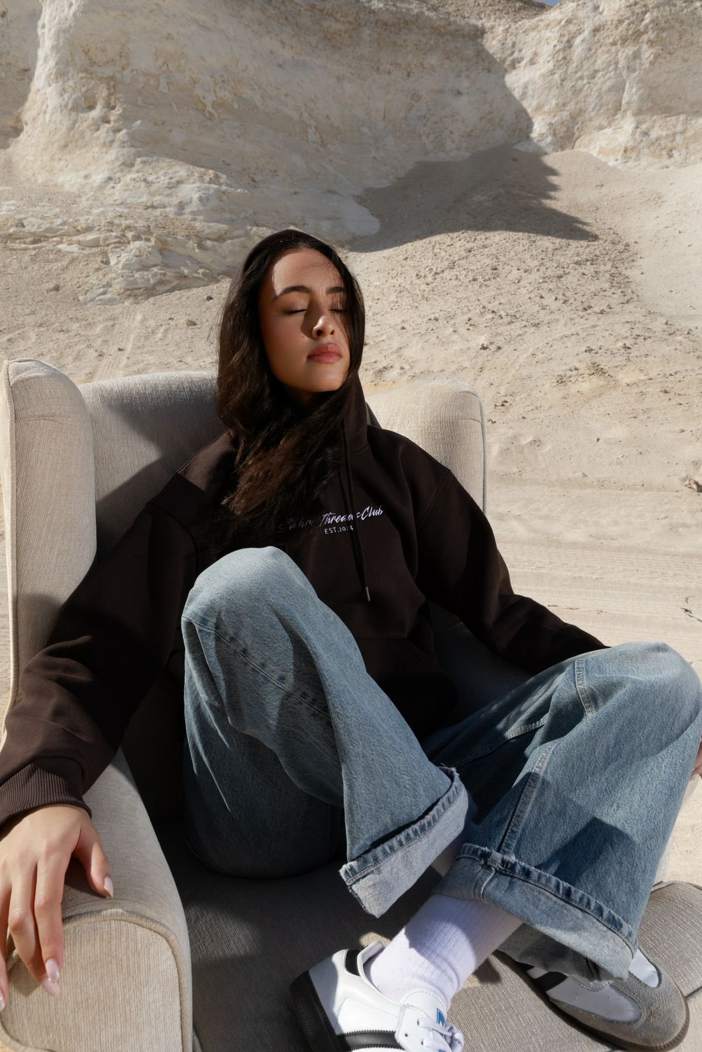 TIMELESS THREADS HOODIE - Image 2